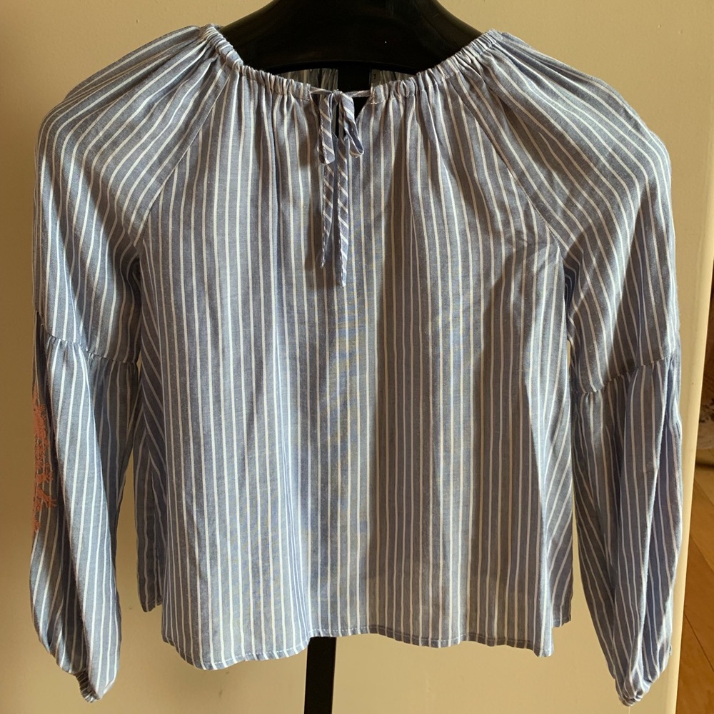 Cute striped top with pretty embroidered sleeves